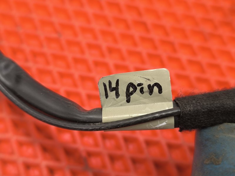 Зеркало правое Q8 2019