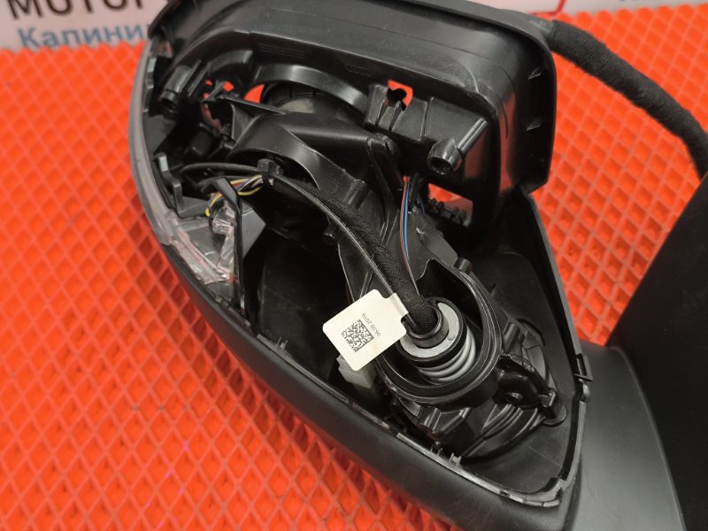 Зеркало правое Q8 2019