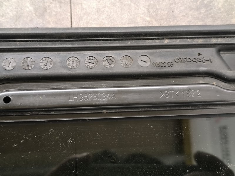 Стекло панорамной крыши Стекло панорамной крыши