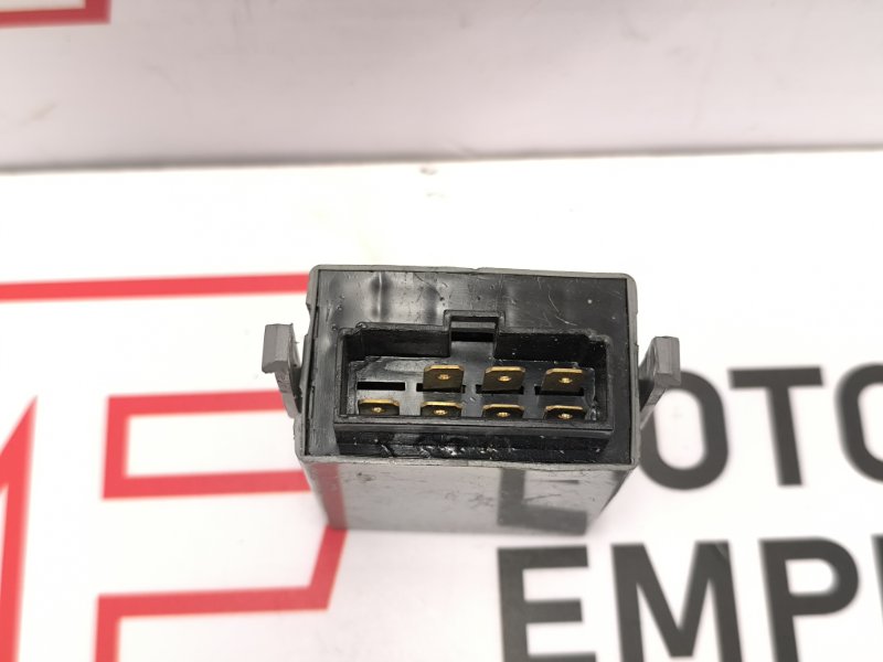 Реле поворотов Kia Sorento 1 2.5 D4CB