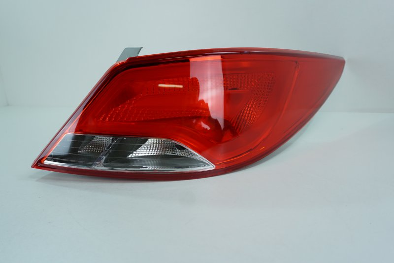 Фонарь Hyundai Solaris (1) правая