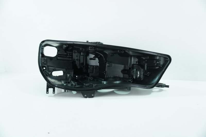 Корпус фары Audi A4 (B9) правая