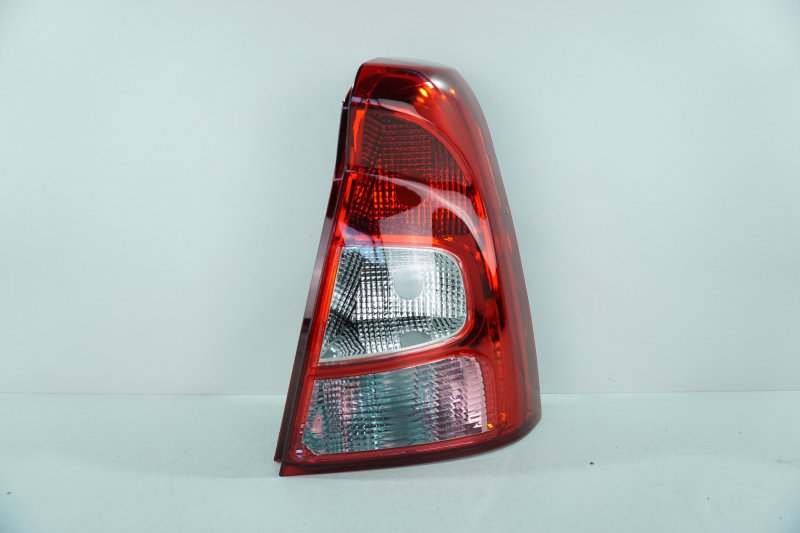 Фонарь Renault Logan (1) правая