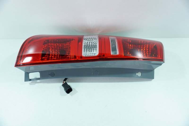 Фонарь Hyundai H-1 (2) левая