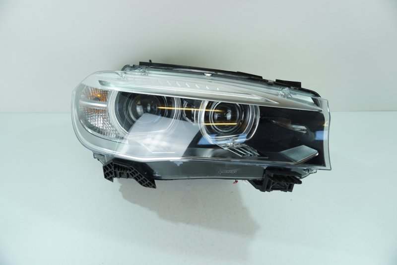 Фара BMW X5/X6 (F15/F16) правая