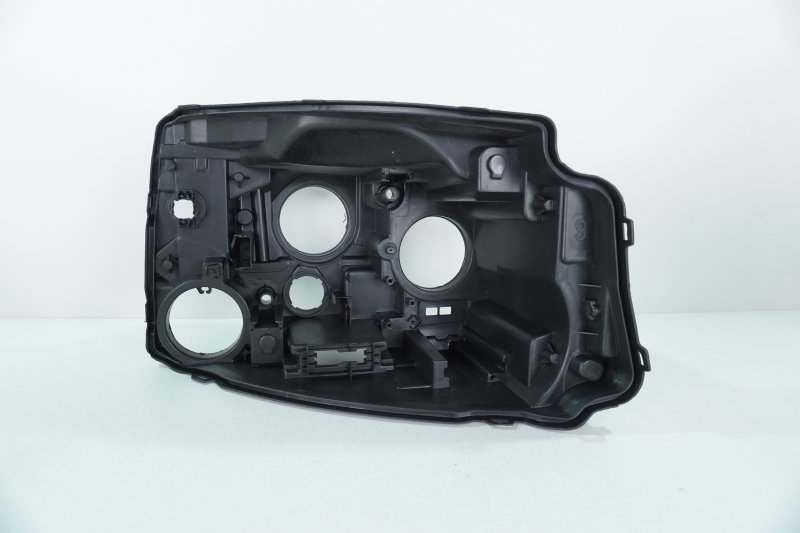 Корпус фары Land Rover Discovery (4) правая
