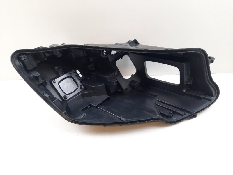 Корпус фары Mercedes-Benz S-class (W222) правая