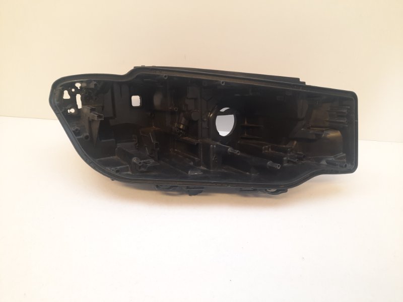 Корпус фары BMW 3er (G20) правая