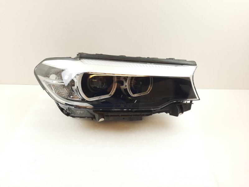 Фара BMW 5er (G30) правая