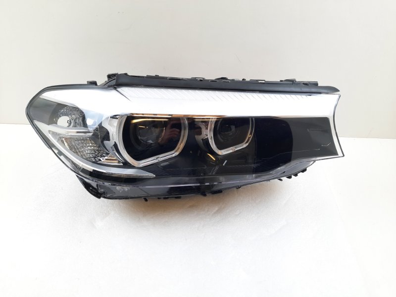 Фара BMW 5er (G30) правая