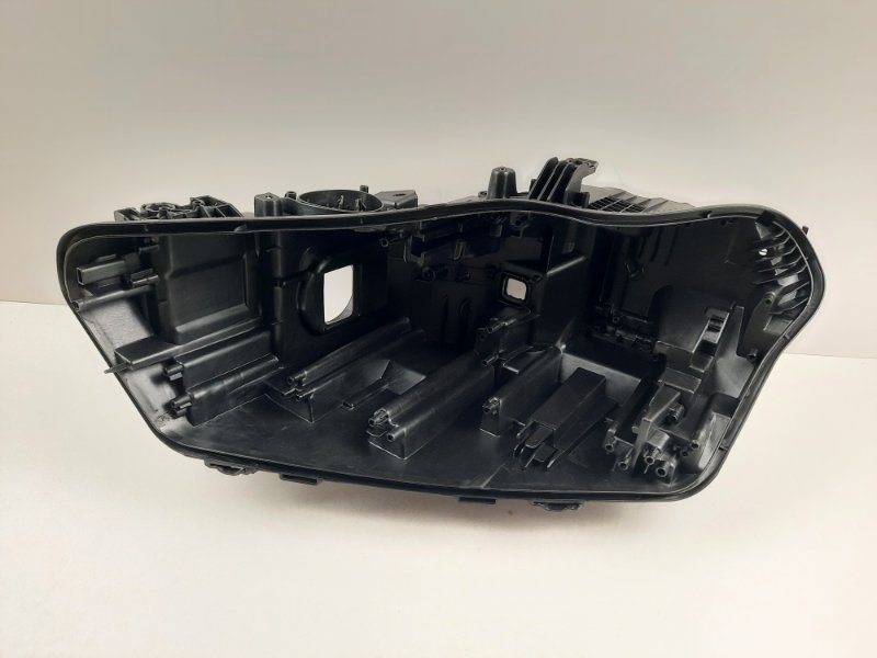 Корпус фары BMW X5/X6 (G05/G06) левая