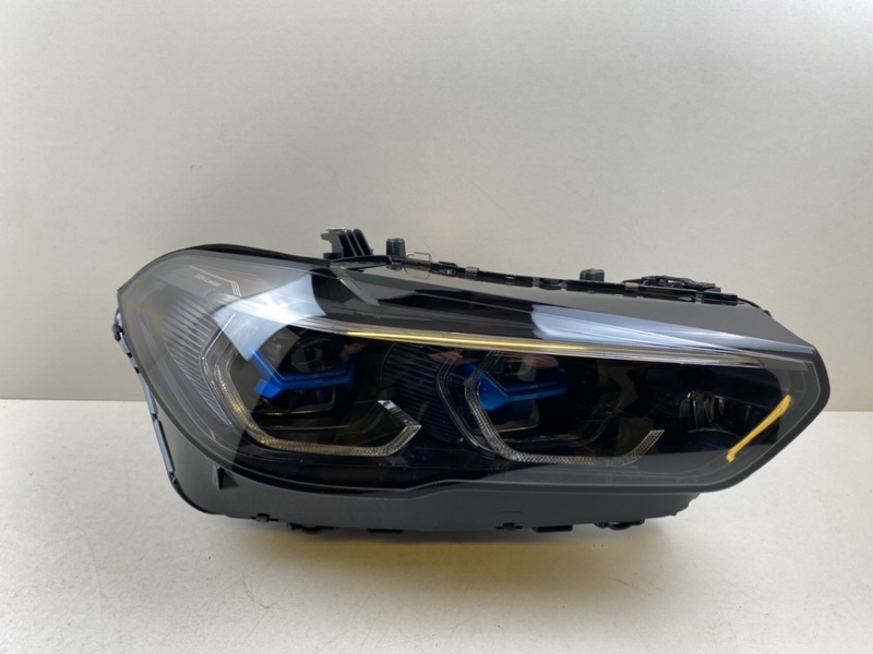 Фара BMW X5 (G05) правая