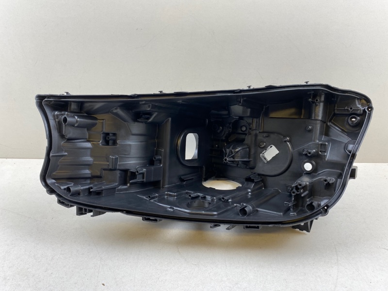 Корпус фары BMW 7er (G11/G12) левая