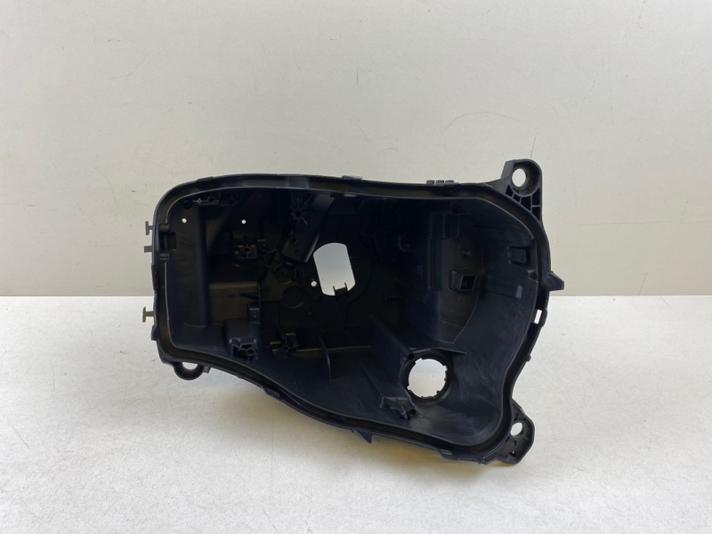 Корпус фары Land Rover Defender (L663) правая