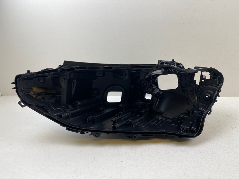 Корпус фары BMW 4er (G22 G23) левая