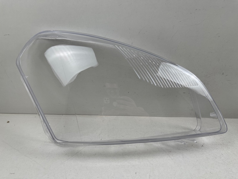 Стекло фары Nissan Qashqai (J10) правая