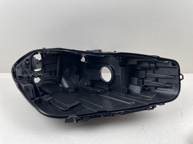 Корпус фары BMW 2er (F44) правая