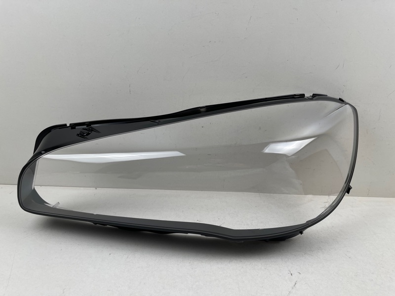 Стекло фары BMW 2er (F45) левая