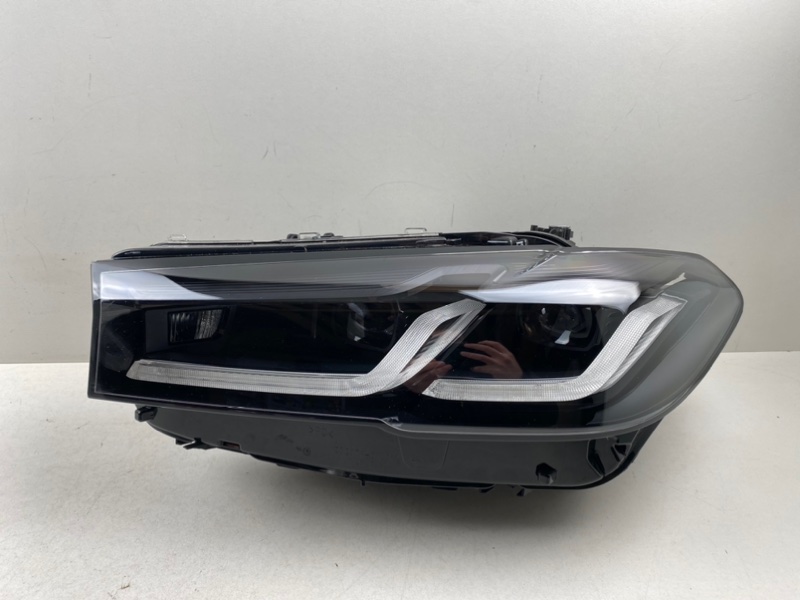 Фара BMW 5er (G30) левая