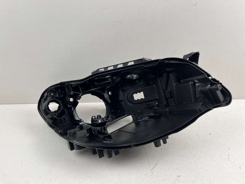 Корпус фары BMW 2er (F22) правая