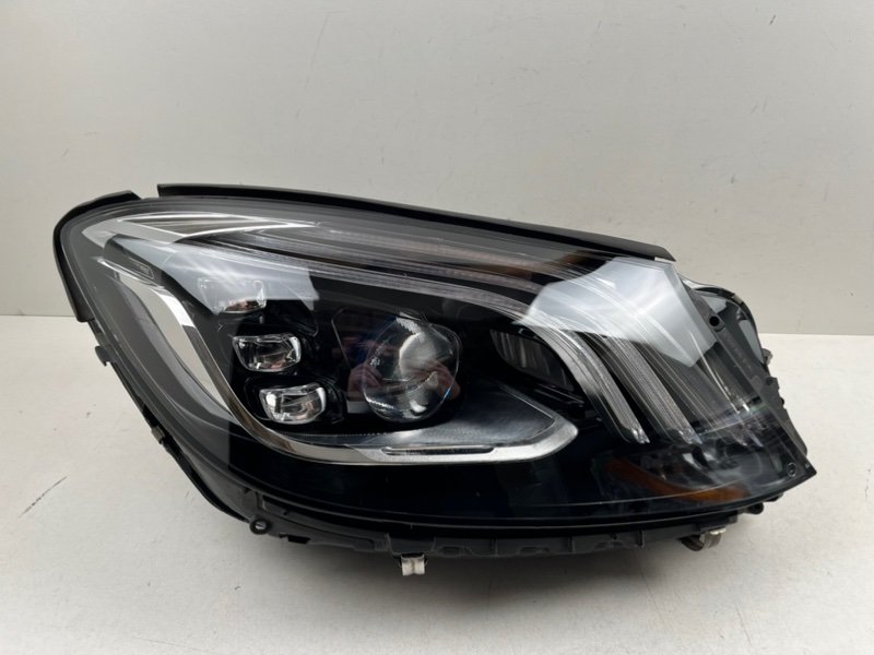 Фара Mercedes-Benz S-class (W222) правая