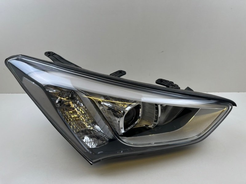 Фара Hyundai Santa Fe (3) правая