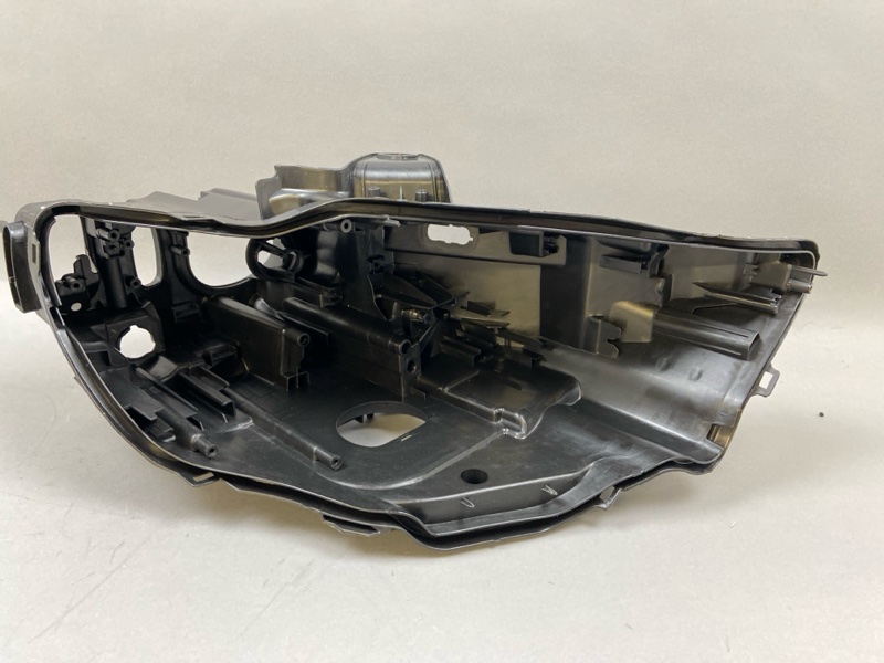 Корпус фары Audi A3 (8V) правая