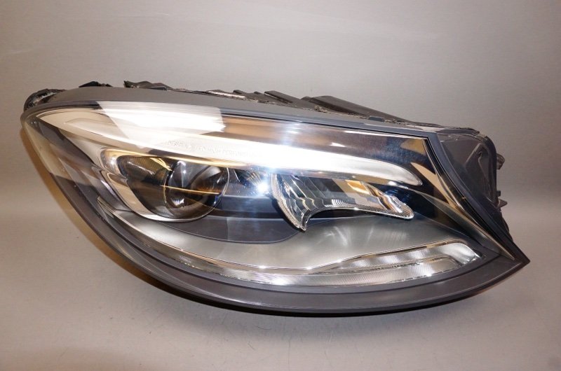 Фара Mercedes-Benz S-class (W222) правая