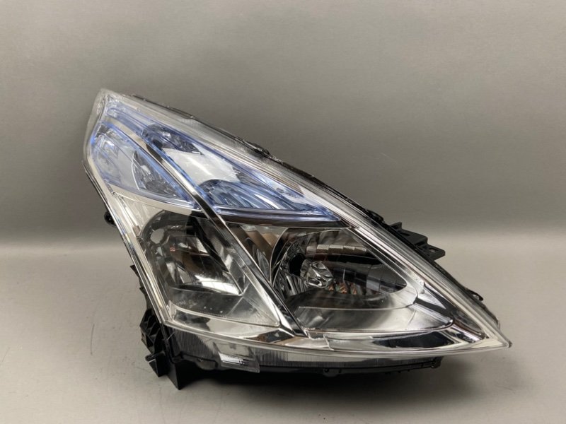 Фара Nissan Teana (J32) правая