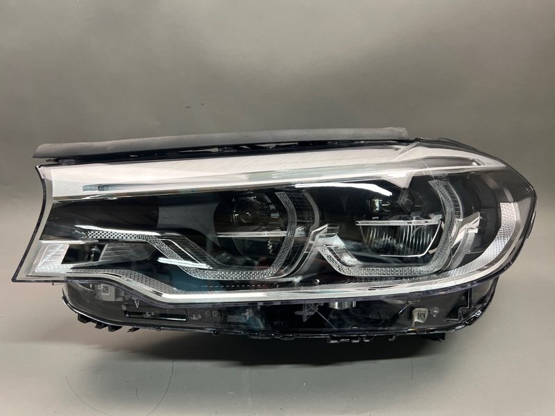 Фара BMW 5er (G30) левая