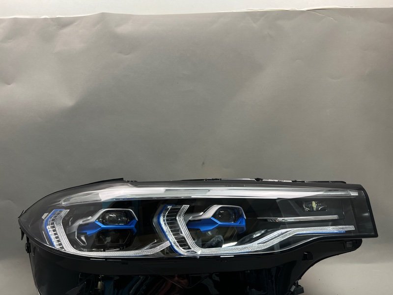 Фара BMW X7 (G07) правая