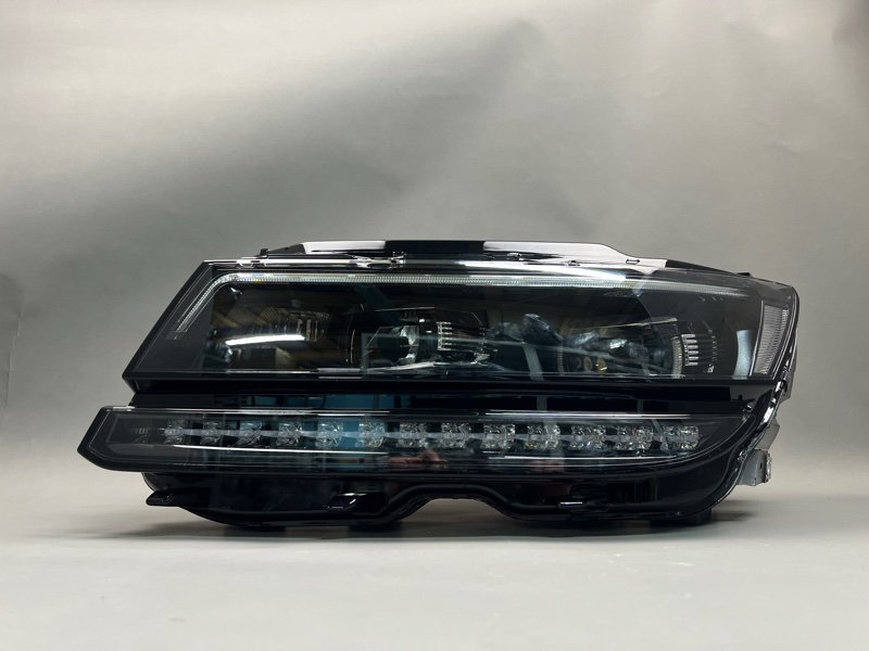 Фара Volkswagen Tiguan (2) левая