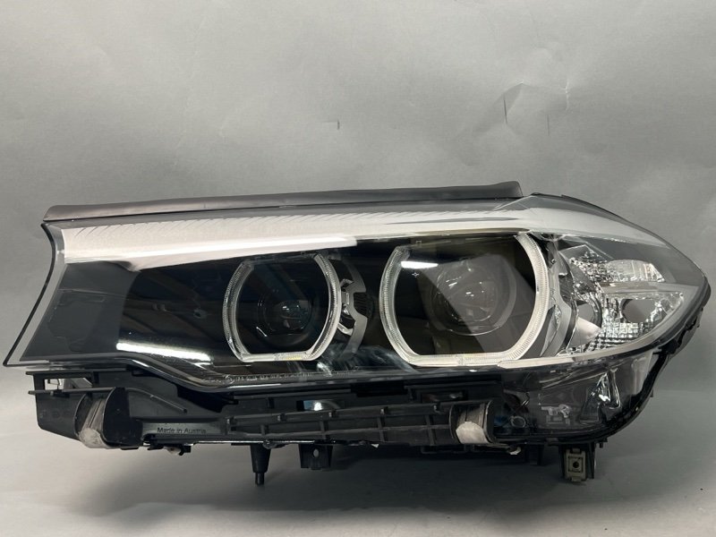 Фара BMW 5er (G30) левая