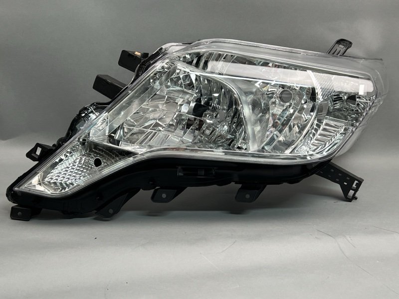 Фара Toyota Land Cruiser Prado (150) левая