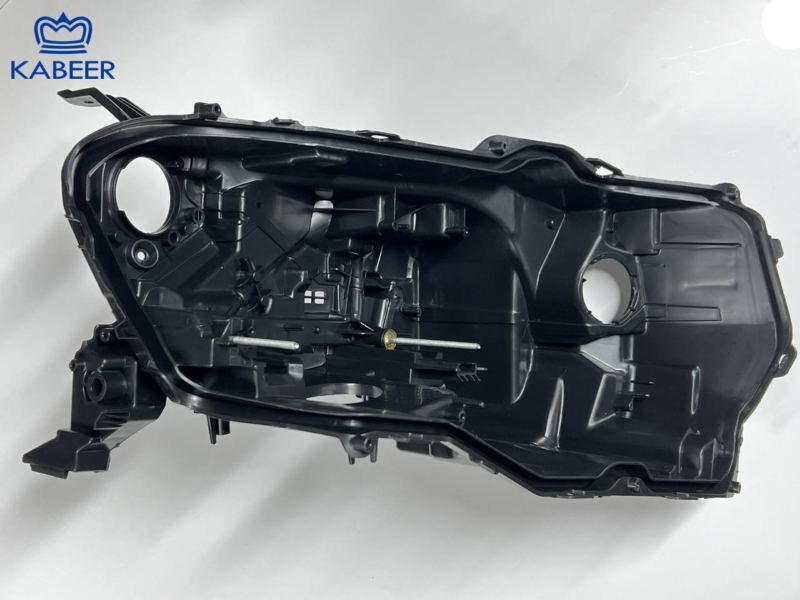Корпус фары Toyota Land Cruiser (LC300) правая