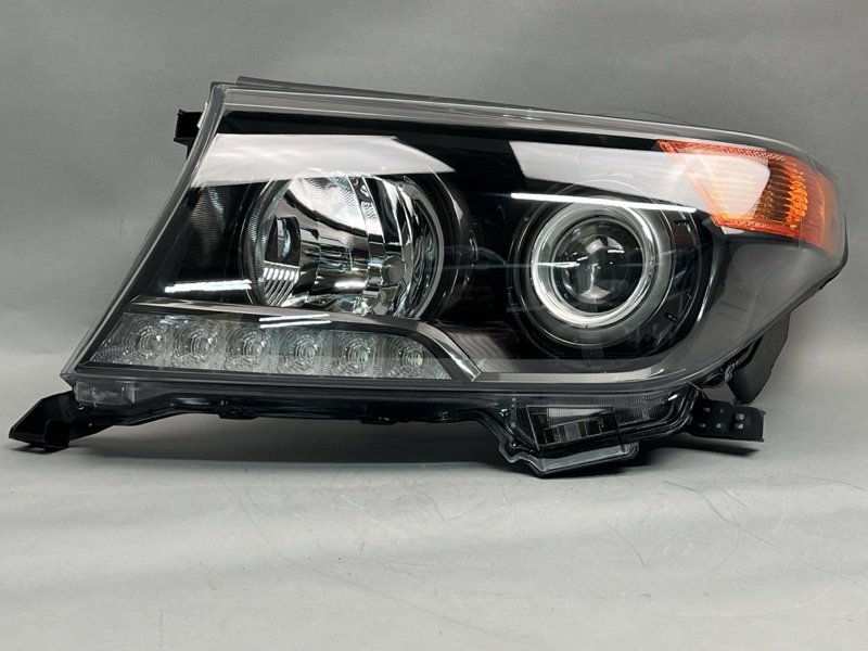 Фара Toyota Land Cruiser (200) левая