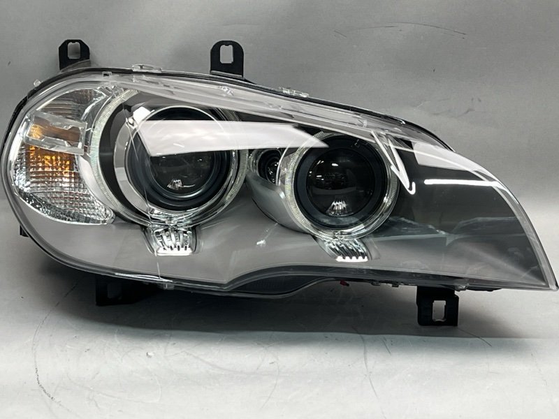 Фара BMW X5 (E70) правая