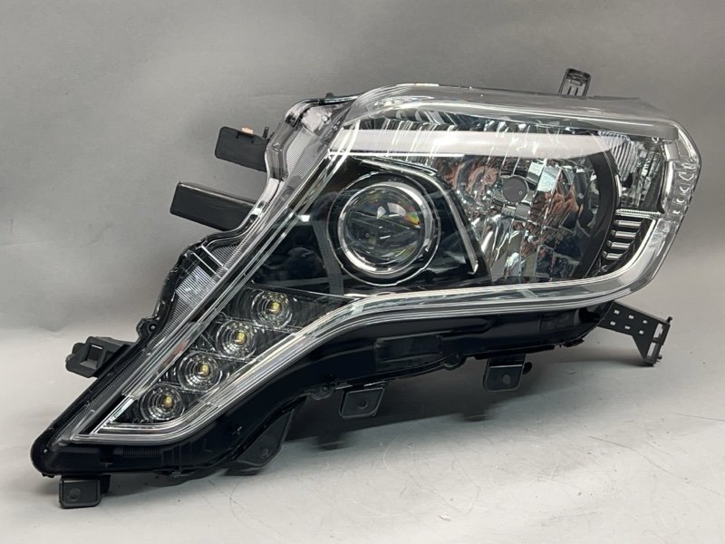 Фара Toyota Land Cruiser Prado (150) левая