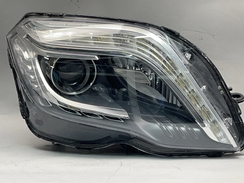 Фара Mercedes-Benz GLK (X204) правая