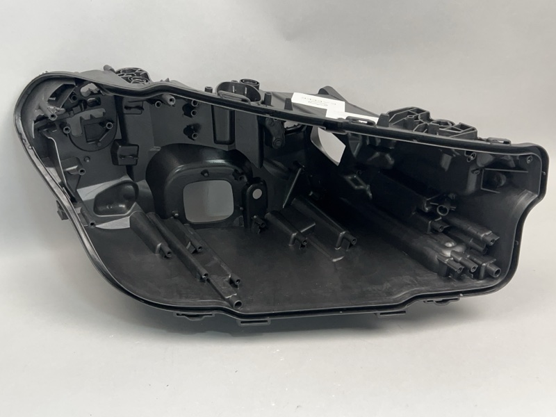 Корпус фары BMW X3 (G01/G08) правая