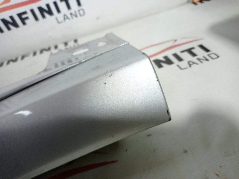 Порог пластиковый левый Q30 QX30 H15 Порог пластиковый левый Q30 QX30 H15