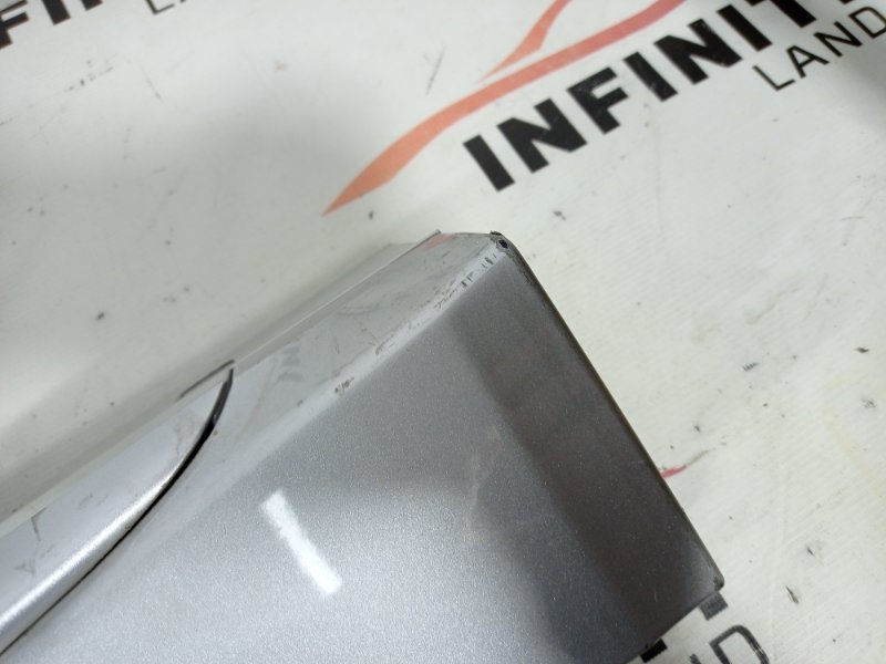 Порог пластиковый правый Q30 QX30 H15 Порог пластиковый правый Q30 QX30 H15