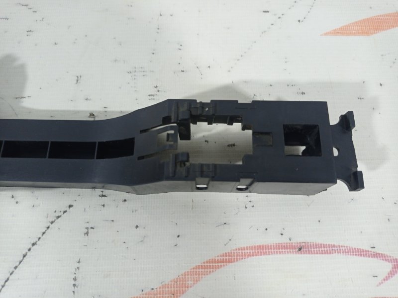 Кронштейн ручки двери левый Infiniti Q50 V37