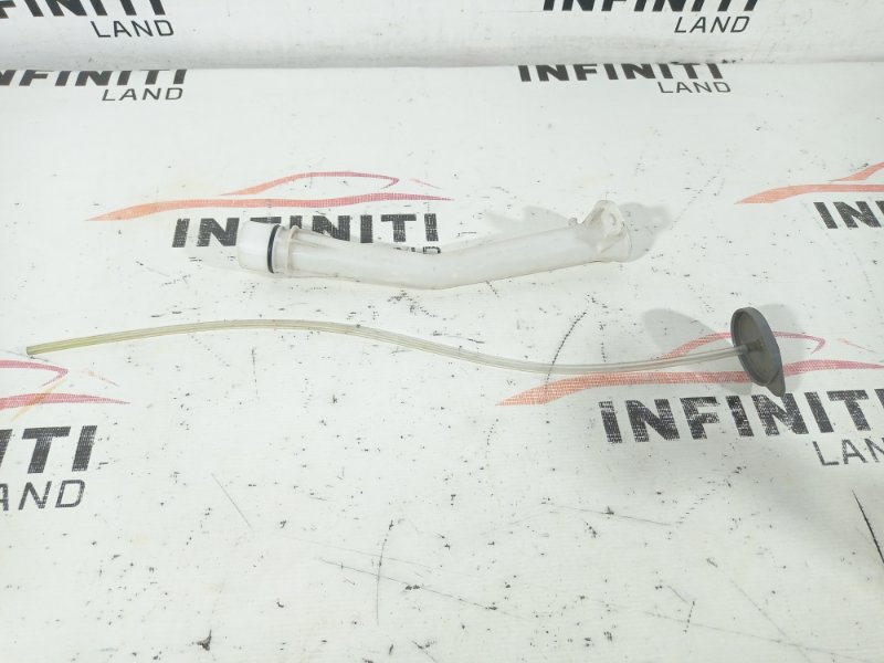 Горловина бачка омывателя QX50/EX J50 Горловина бачка омывателя QX50/EX J50