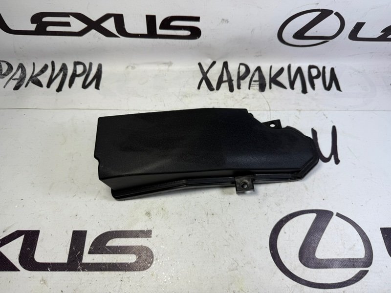 Крышка блока управления двигателем правая Lexus GS350 2015 82774-30090 контрактная