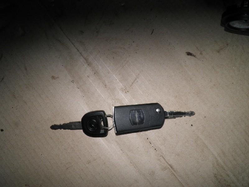 Ключ зажигания Mazda Demio DE3FS ZJ 2010