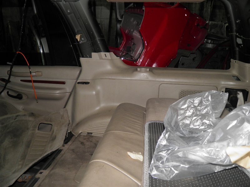 Обшивка багажника Lincoln Navigator 5LMFU28RX2LJ03000 задняя правая