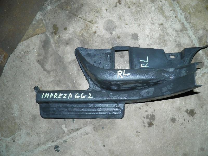 Накладка на порог Subaru Impreza GG2 задняя правая