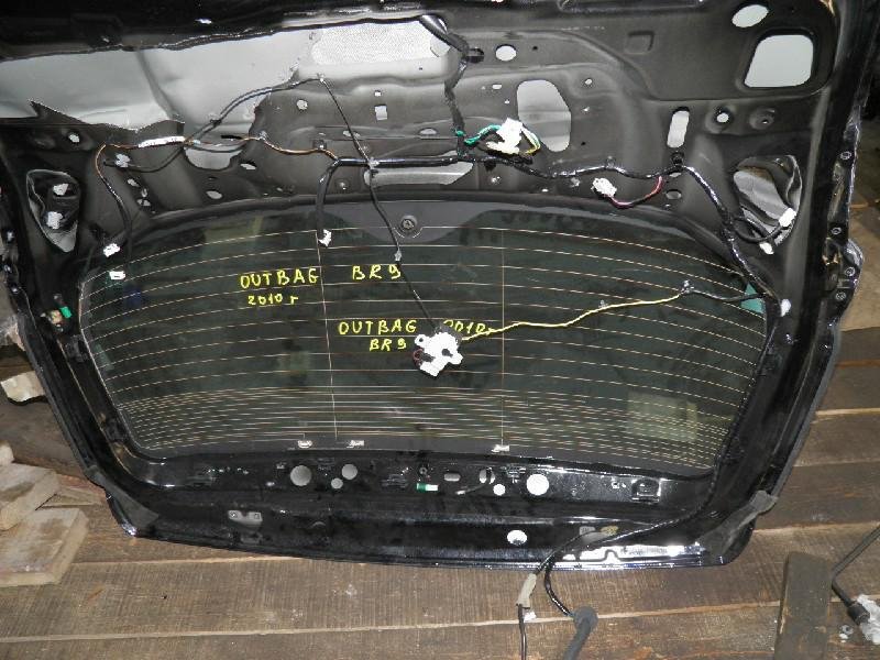 Стекло двери 5-й Subaru Outback BR9 2010