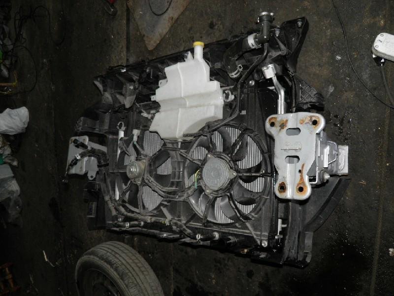 Диффузор радиатора Mazda Biante CCEFW-207079 LF